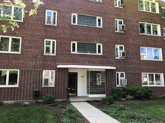 1st image of 7210 Oak Ave #3