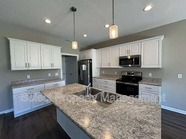 4722 Whittlebury Dr — Photo 9