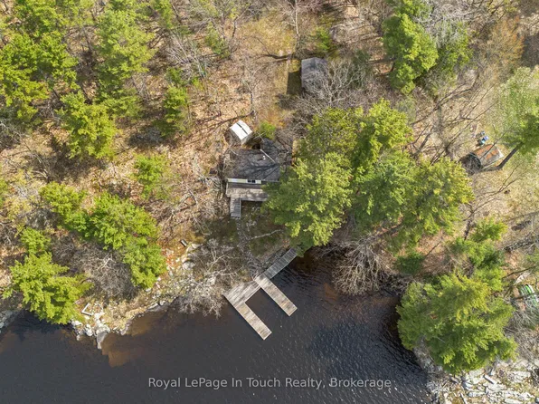 2910 Maclean Lake North Shore Rd, Severn, ON L0K 1E0