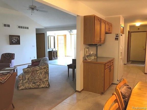 5th image of 41055 Vista Woods Way