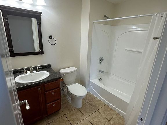 4th image of 11 Villa St #305