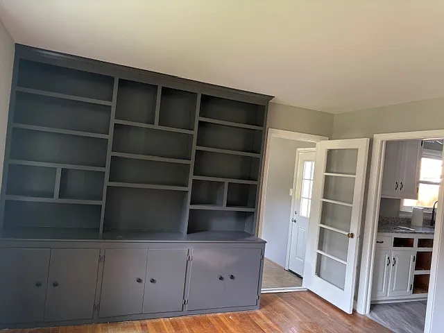 3 bed, 1306 sqft, $2,100 — Photo 2