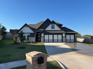 10156 NW 100th St, Yukon, OK 73099