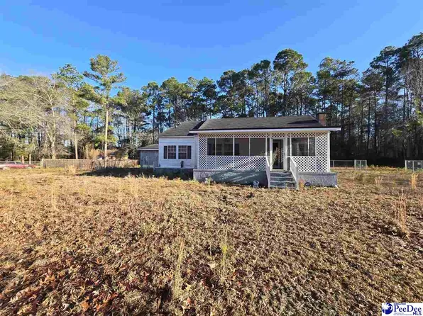 2112 Christel Dr, Dillon, SC 29536