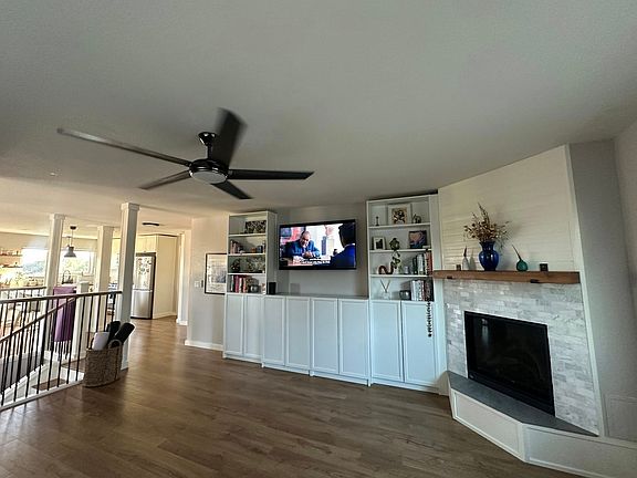 4th image of 218 Goss Ave