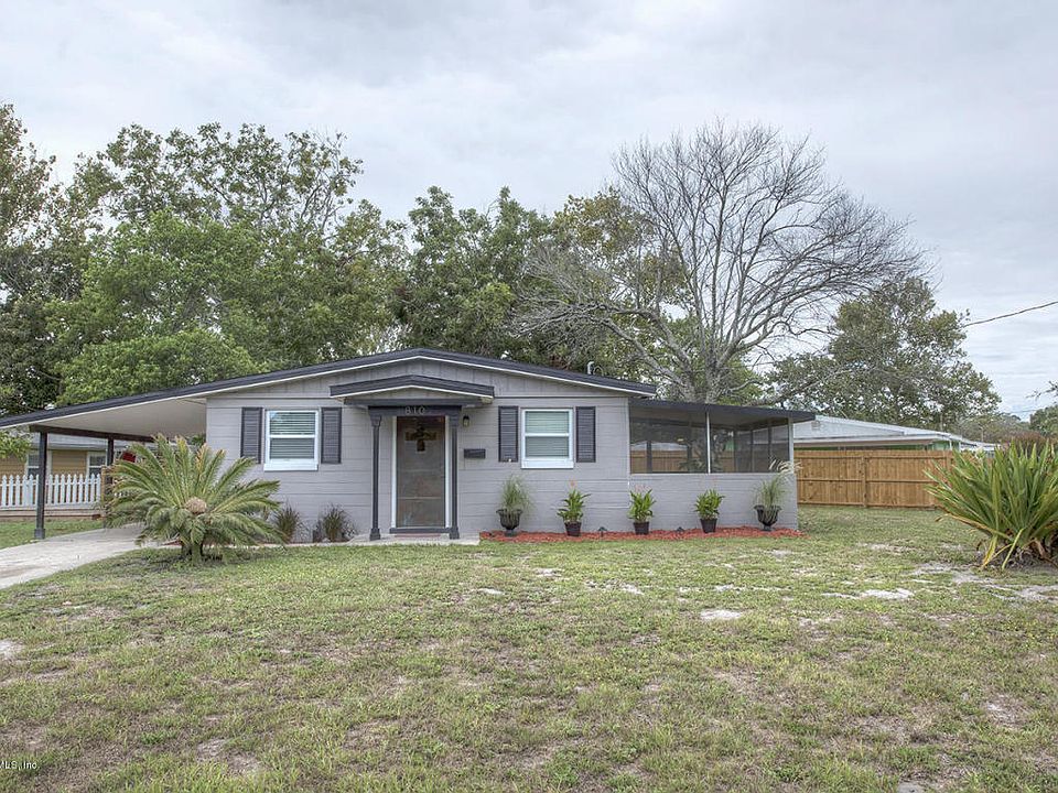1st image of 810 Sailfish Dr