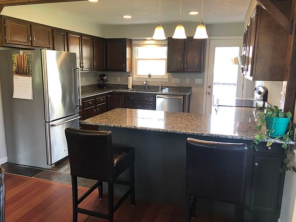 5th image of 5841 Beechnut Dr