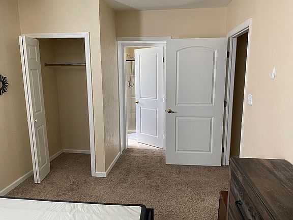 5th image of 25 N Maple Ave