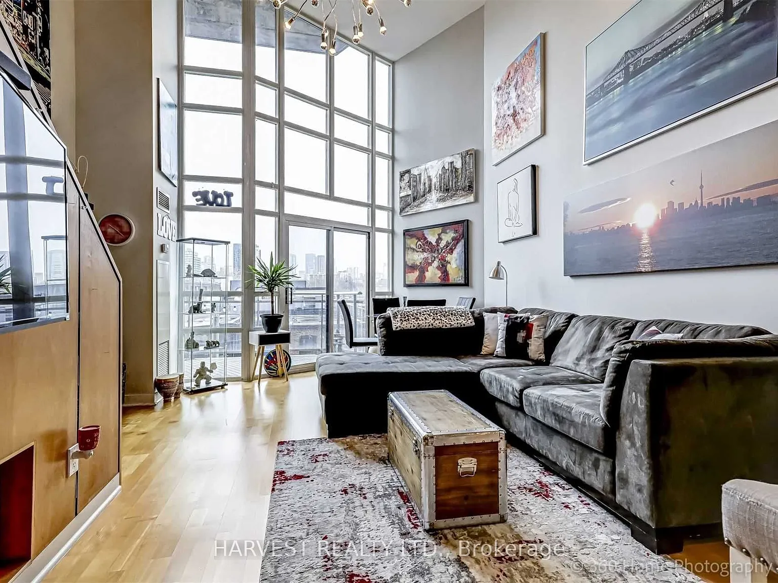 Space Lofts — Photo 2