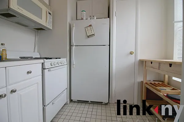 Rented by Link NY Realty | media 14