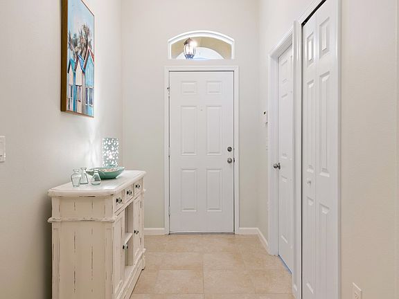 4th image of 1726 Berkshire Cir SW
