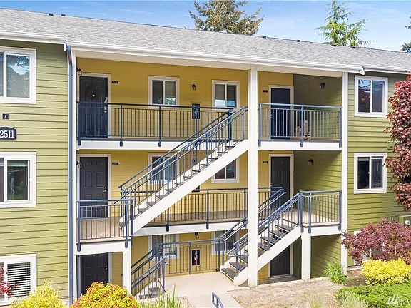 2nd image of 12511 SE 41st Pl APT A202