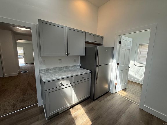 5th image of 1109 Adams St