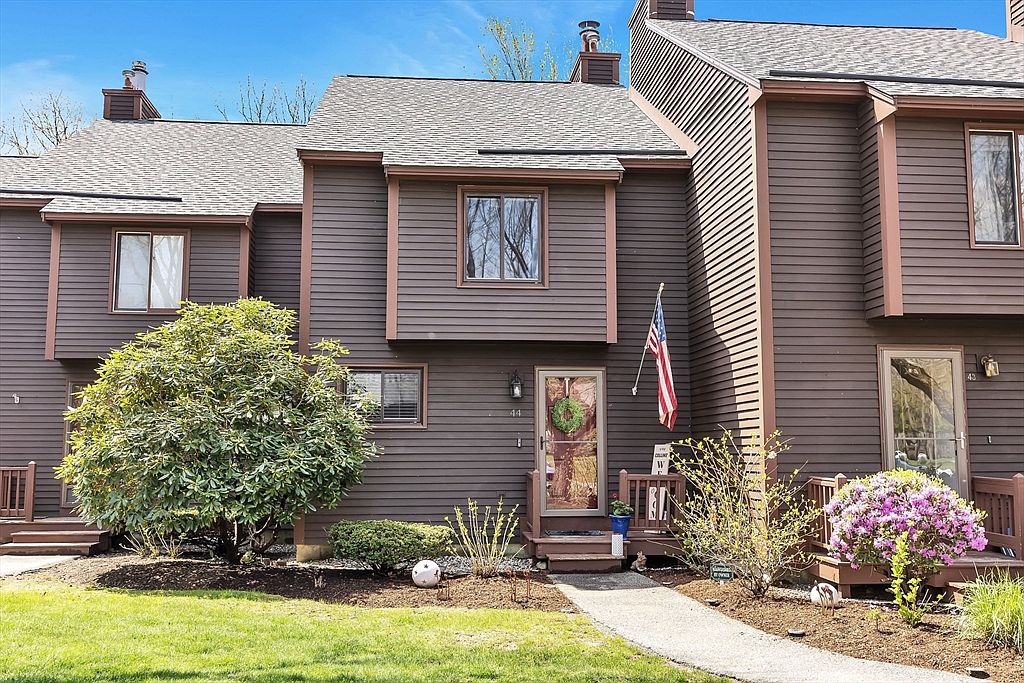 44 Thornhill Rd 44, Stratham, NH 03885 Zillow