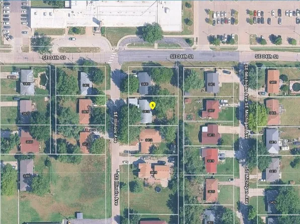 3410 SE Illinois Ave, Topeka, KS 66605