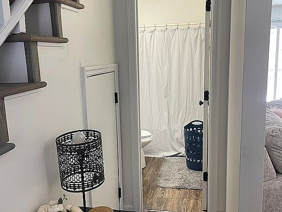 4th image of 2020 Silverbrook Dr