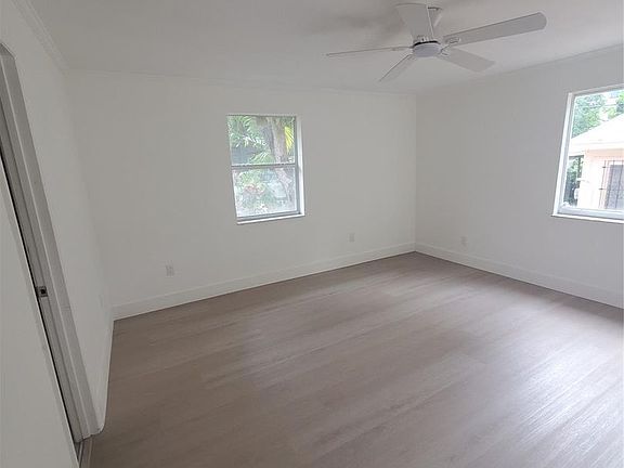 4th image of 74 NW 31st St #1