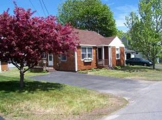 4 Carlton Ave, Old Orchard Beach, ME 04064