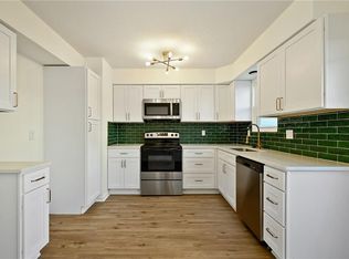 6805 N Askew Cir, Kansas City, MO 64119