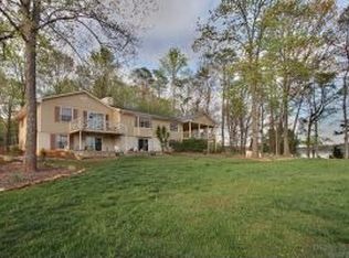 315 Tulip Tree Ln, Moneta, VA 24121