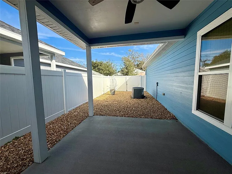 3635 NW 26th St — Photo 16