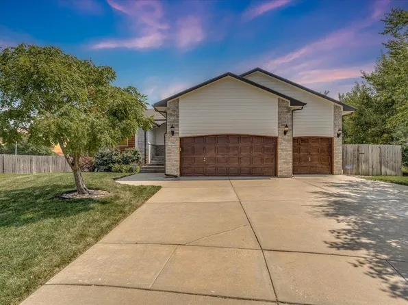 1708 N Black Oak Ct, Andover, KS 67002