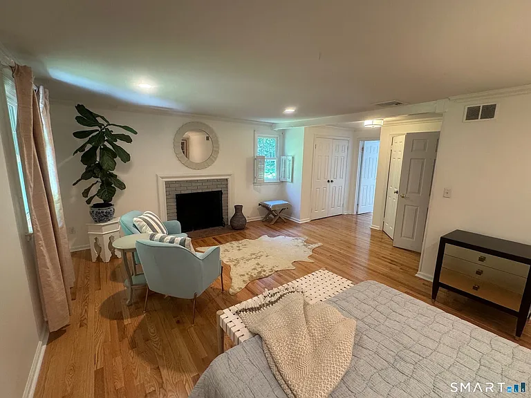 91 Raymond St — Photo 14
