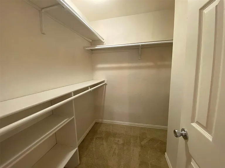 1516 Lisa Dr #B — Photo 15