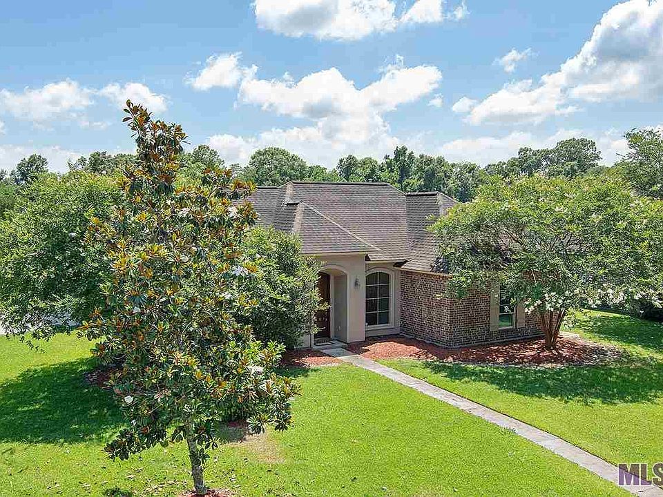 1st image of 39105 N Angelle Ct