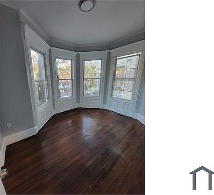 4th image of 39 Farley Ave Floor 1