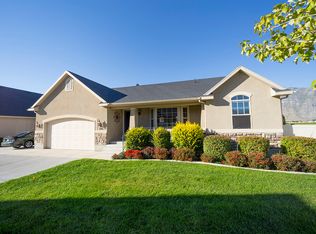 1211 S Camlan Ln, Springville, UT 84663