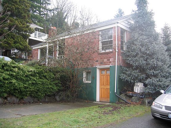 Street View Lower Entrance