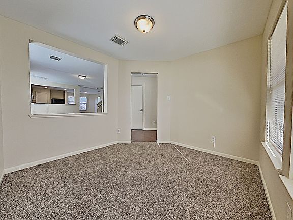 5th image of 4019 Dogwood Hill St
