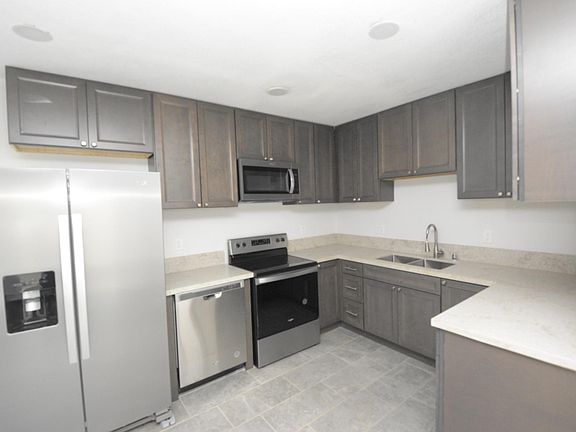 COMPLETELY REMODELED KITCHEN