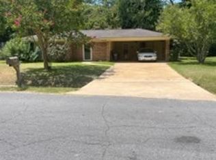 312 Live Oak Dr, Natchez, MS 39120
