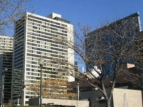 48 W Broadway #606