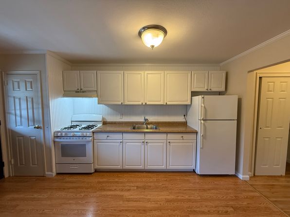1135 Walt Whitman Rd APT 24