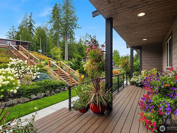 5th image of 698 Streamside Drive