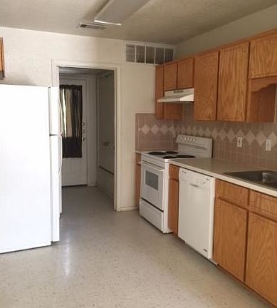 3rd image of 1102 County Road 4804