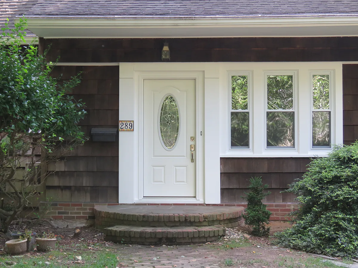 Building Photo - 289 Hardenburgh Ave