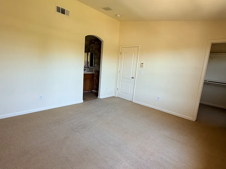 217 Santa Barbara St — Photo 25