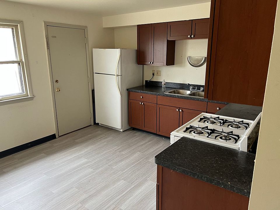 1st image of 156 S Grand Ave #227-4