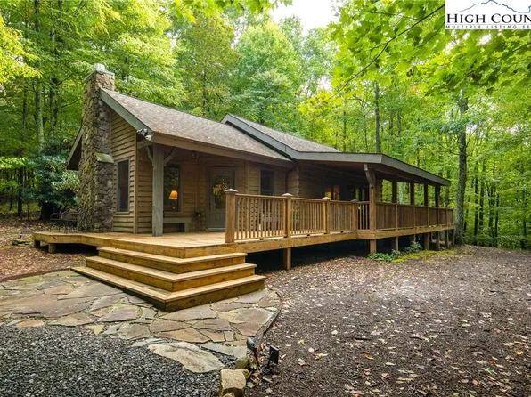 996 Creekside Drive, Fleetwood, NC 28626