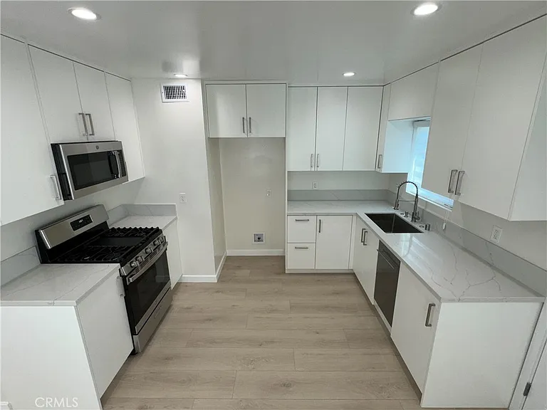 1206 E Harvard St #A — Photo 1