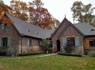 11240 Naves Dr, Shelby Township, MI 48316