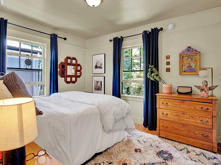 2066 NW Overton St #3 — Photo 2