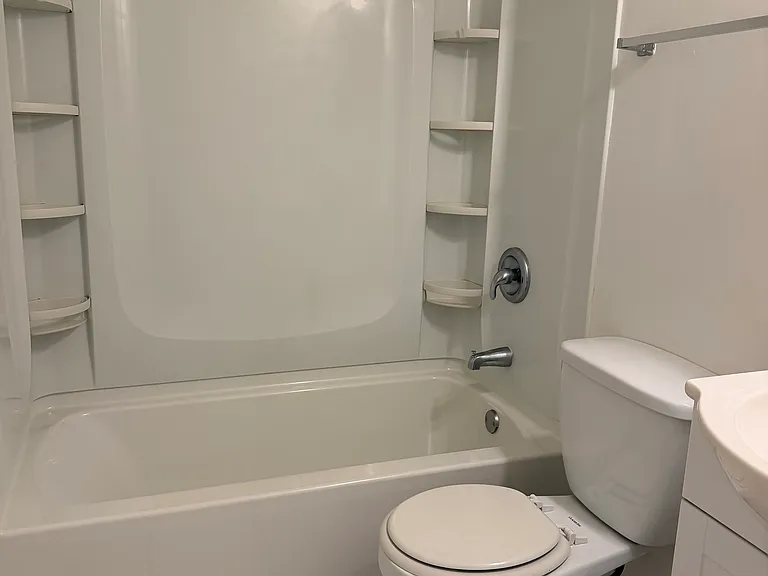 321 N Roanoke Ave #1 — Photo 12