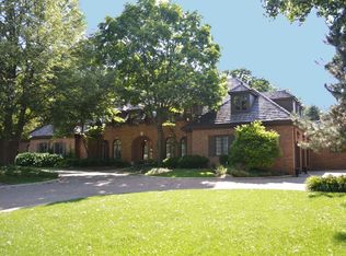 1619 Midwest Club Pkwy, Oak Brook, IL 60523