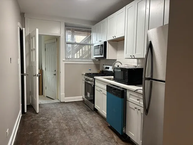 4650 N Paulina St #1E — Photo 2