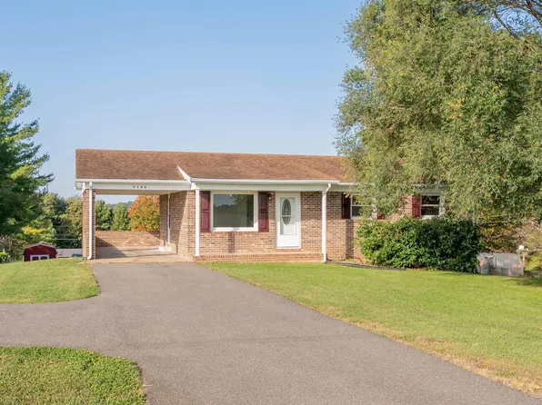 2186 Water Wheel Rd, Galax, VA 24333